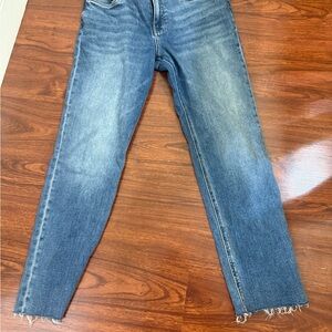 Stylish Blue Ankle-Cropped Women's Jeans